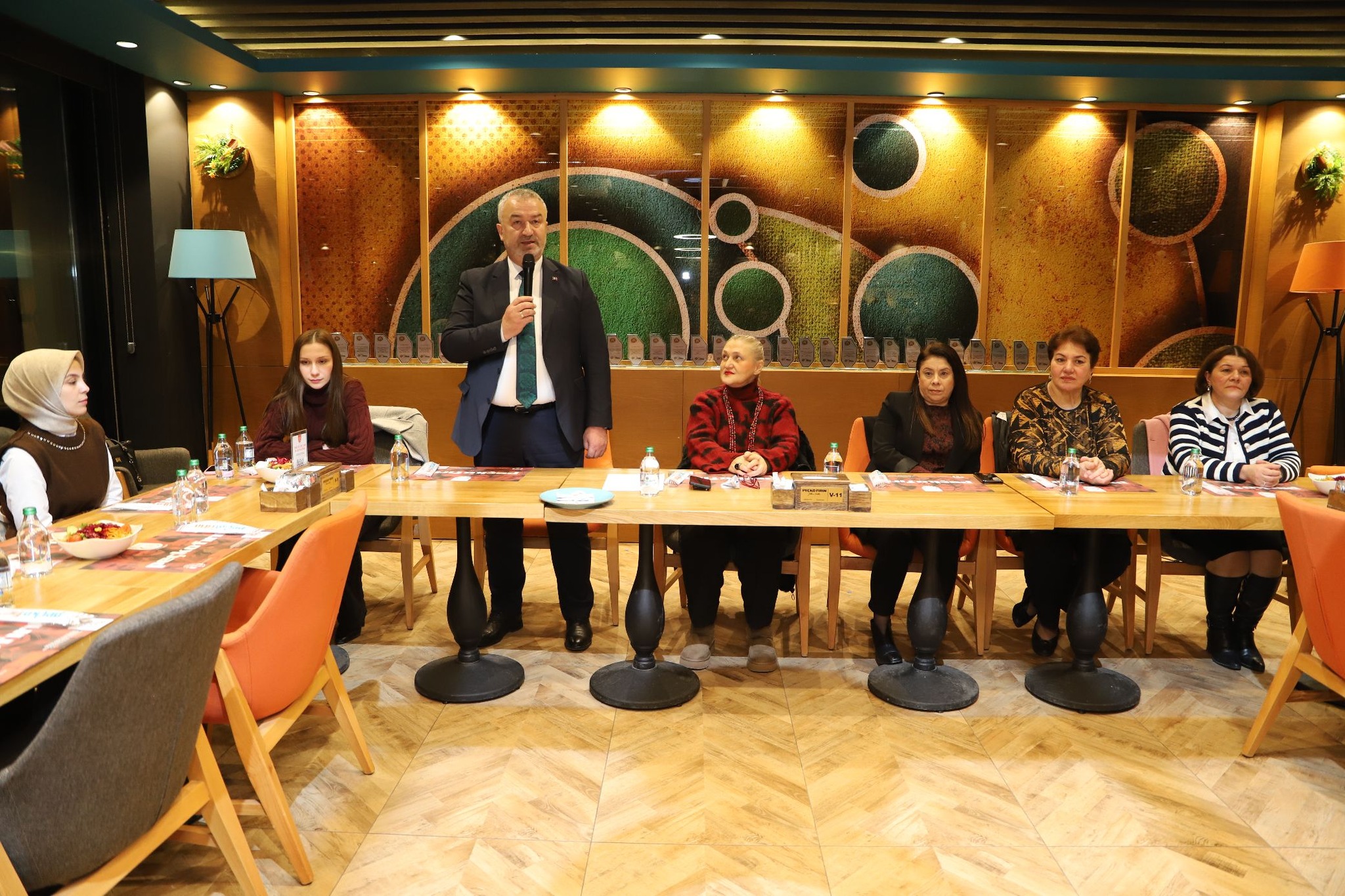 19 Mayıs Belediyesi Emekli Olan Personel İçin Veda Programı Düzenledi.