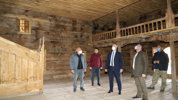 19 Mayıs İlçesinde bulunan Tarihi Çivisiz Ahşap Camiye restorasyon projesi hazırlanıyor.