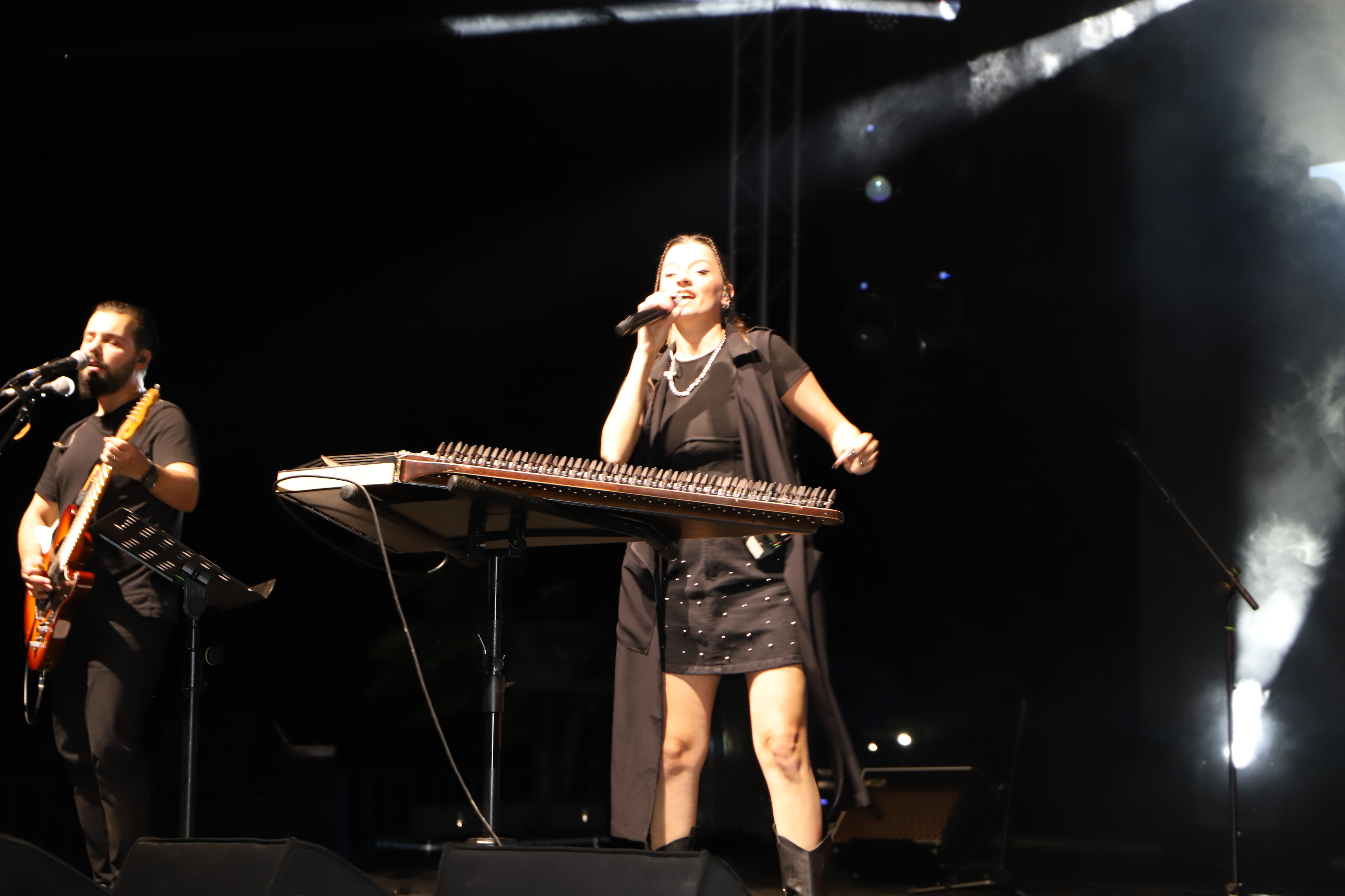 Nebiyan Festivali DJ Erhan, Grup Vals ve Onur Erbil ile Çoştu.